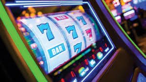 Filipino players enjoying sports betting on holiganbet platform